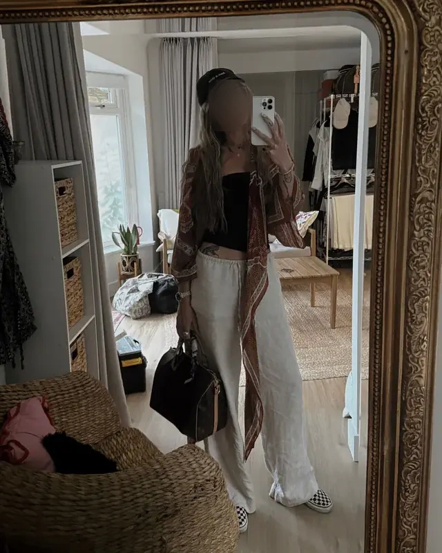 Laura - Image 3